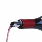 Vindom DropStop (5 Stuks)- Inschenken zonder te morsen! De praktische Vindom DropStop schenkhulp - ook wel drip stops genoemd, hier 5 stuks, is inschenken zonder te morsen! Eenvoudig opgerold en in de flessenhals gestoken en is daarom geschikt voor iedere wijnfles. Geen gemors, geen geknoei en ook geen wijnvlekken op het tafelkleed! Onze DropStop is bovendien van super kwaliteit en is voedsel- en wijn veilig. Daarnaast beïnvloedt het de smaak en kwaliteit van de wijn natuurlijk niet! Na gebruik gewoon onder de kraan afspoelen, lucht drogen, en gaat zo jaren mee! De Vindom DropStop zijn individueel verpakt in een set van 5 stuks. Misschien is de Vindom Aerator wijnbeluchter ook interessant voor je?
